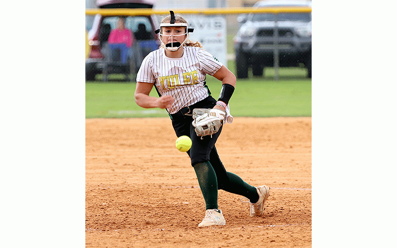 The Callahan Middle School softball team defeated Yulee 7-5 Monday night in the Nassau County championship game at West Nassau High School in Callahan. Photo by Amanda Ream/Community Newspapers