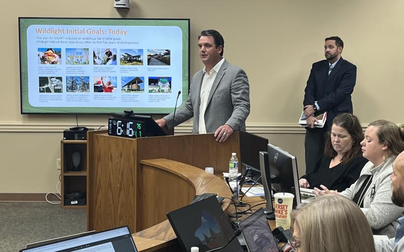 Wildlight Vice President Wes Hinton speaks at the Nov. 7 meeting of the Nassau County Planning and Zoning board. Photo by Sean Rosenthal/News-Leader