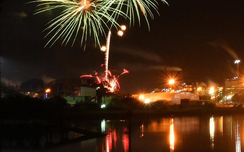 The Shrimp Drop wrapped up with a fireworks display to ring in the new year. Photo by Pam Bell Photography